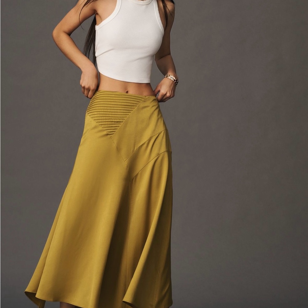 💛NWT Anthropologie bias cut slip skirt 💛